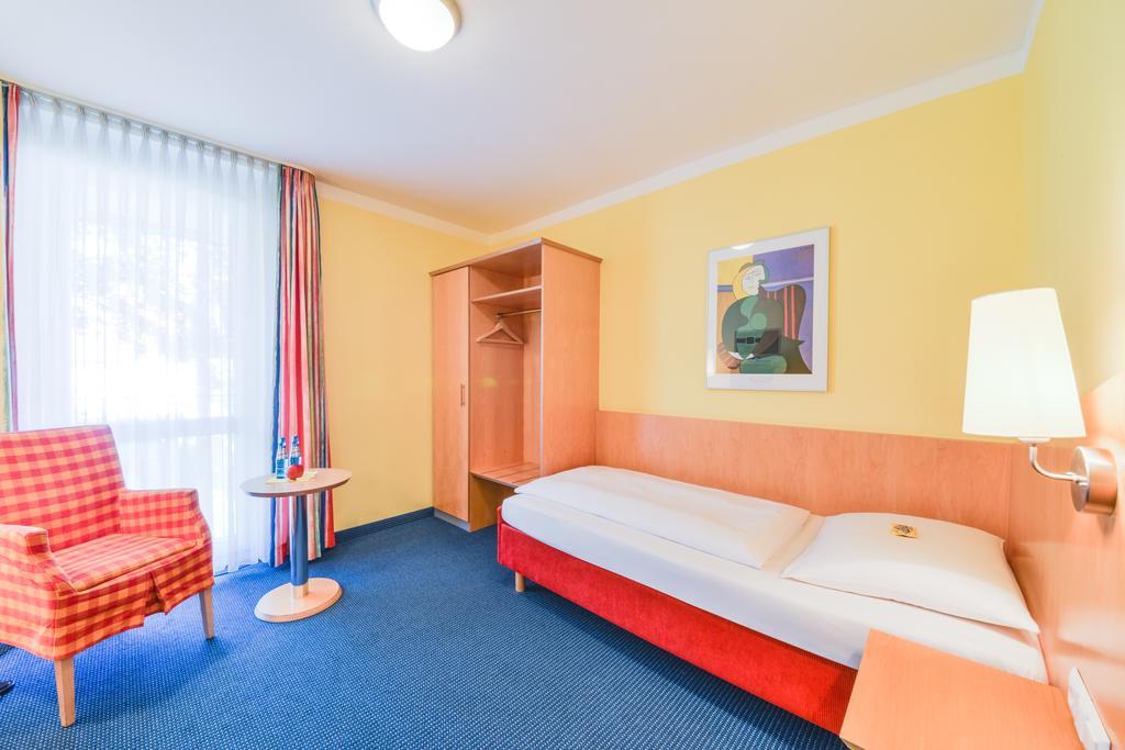 Hotel Beim Schrey Kirchheim bei Muenchen 部屋 写真