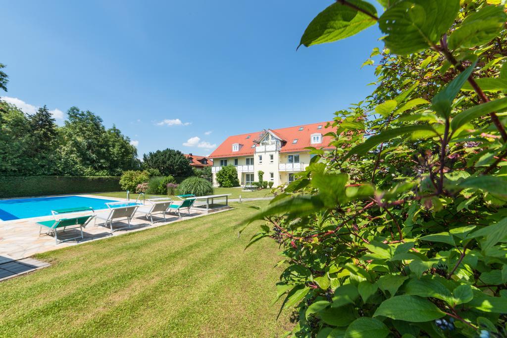 Hotel Beim Schrey Kirchheim bei Muenchen エクステリア 写真